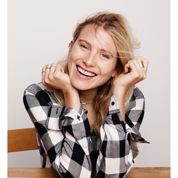 Madewell Tops - NWOT Madewell Viscose ex-boyfriend slim shirt, M